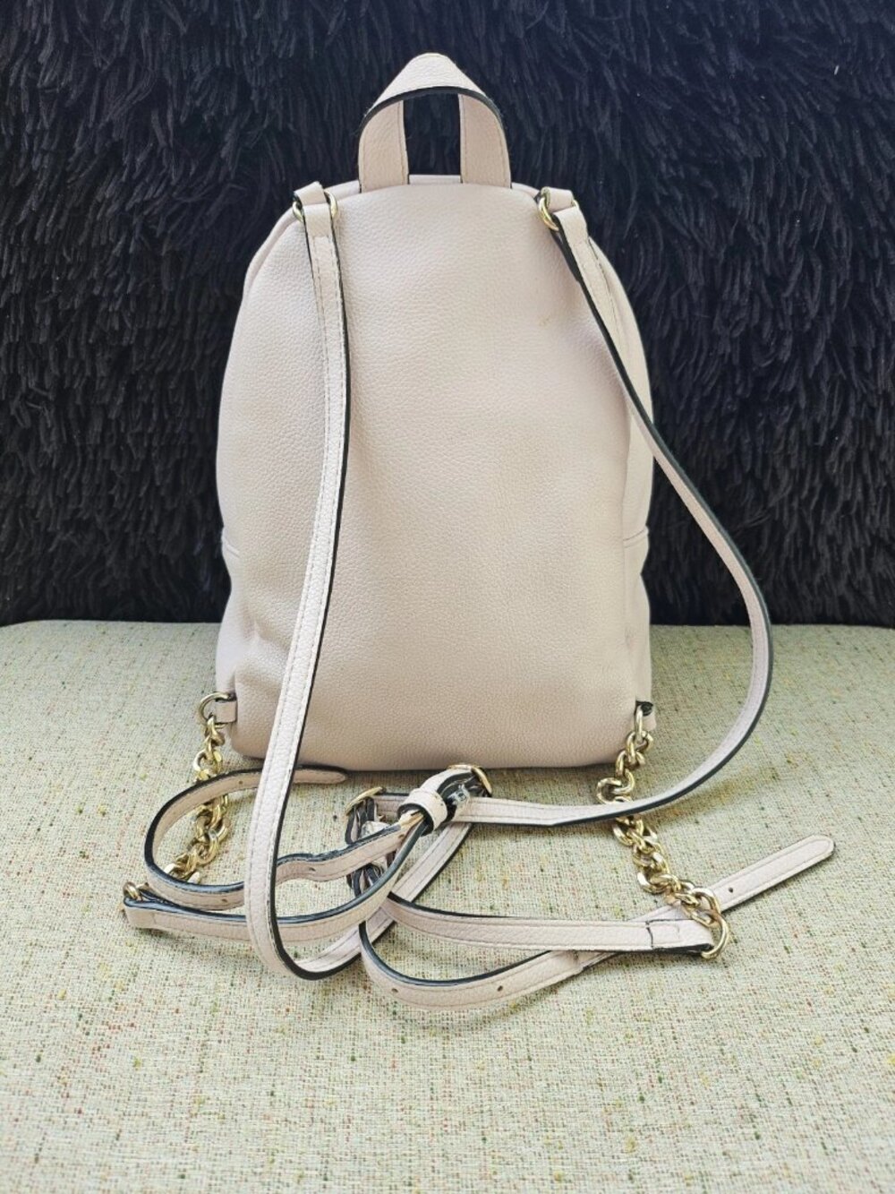 Victoria Secret Women Bag Pink Faux Vegan Leather Backpack V Quilt Purse - Picture 10 of 13